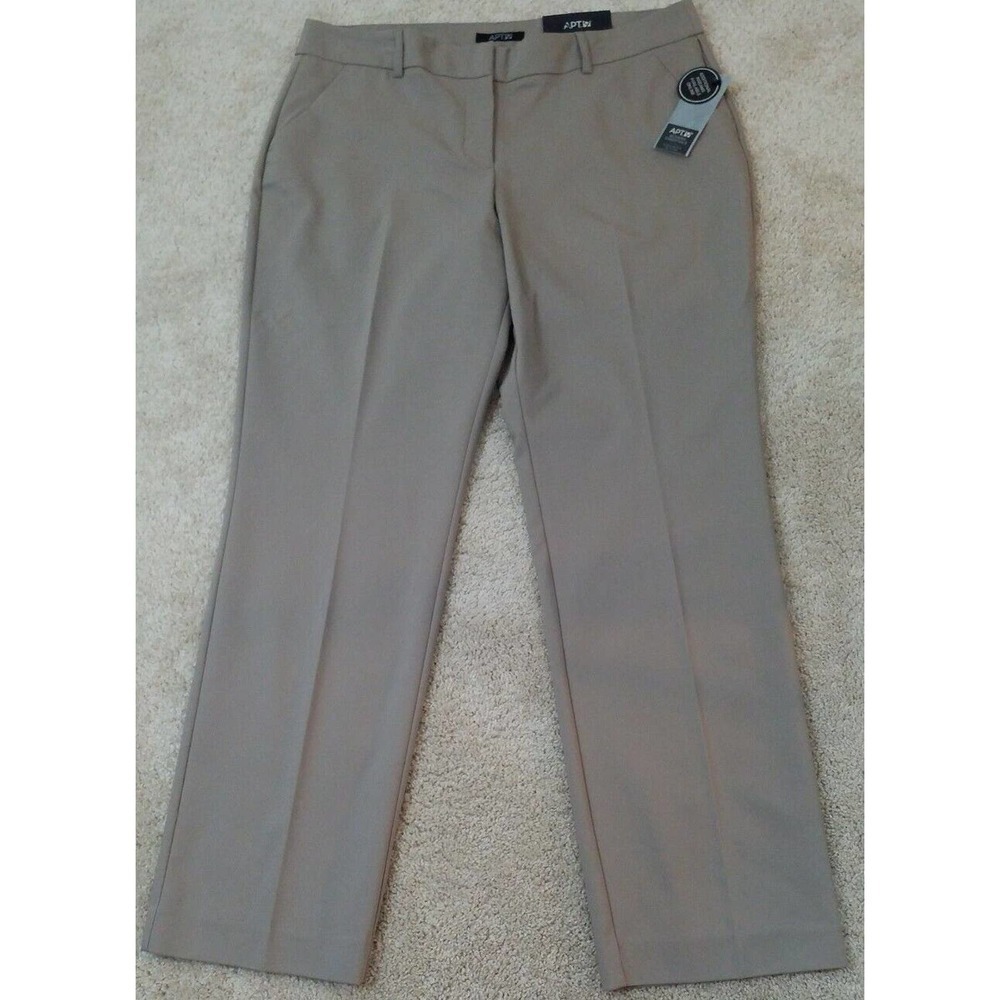 Apt. 9 Women's Straight Leg Dress Pants in Khaki Sz 16